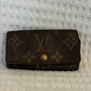 Louis Vuitton 4 Hook Key Holder